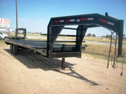 New 2011  25' Gooseneck
