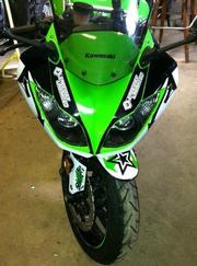 2011 Kawasaki Ninja ZX6R. 648 miles. Oil changed at 100 and 500 mile