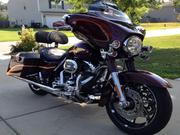 2010 Harley-Davidson CVO Street Glide (FLHXSE)
