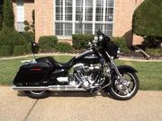 2012 - Harley-Davidson FLHX Black Streetglide